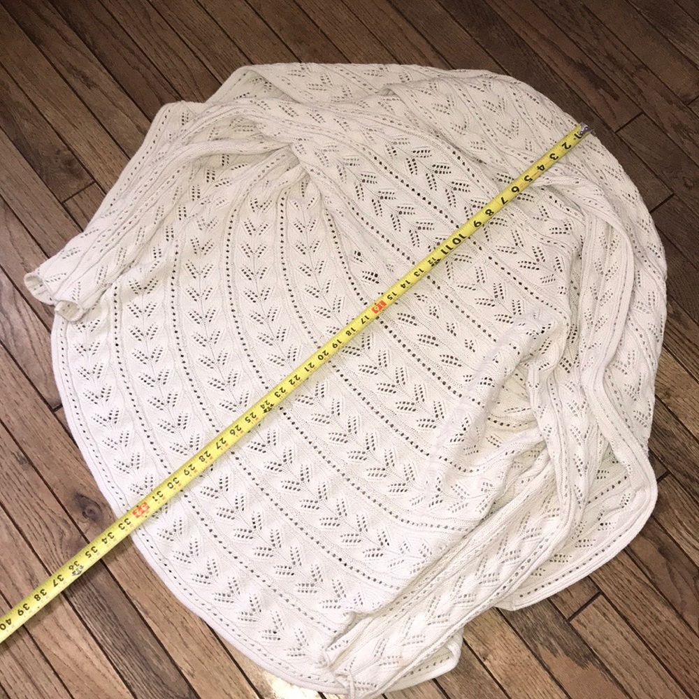 SOLD! CAbi Crochet Knit Circle Cardigan - Picture 5 of 6